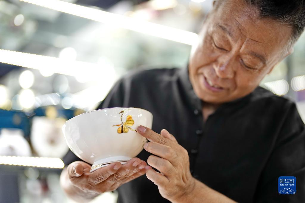 小新棋牌下载